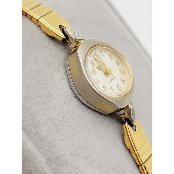 Vtg Benrus Art Deco Style Ladies 17 Jewels Gold Tone Running Manual Wind Watch main image 6